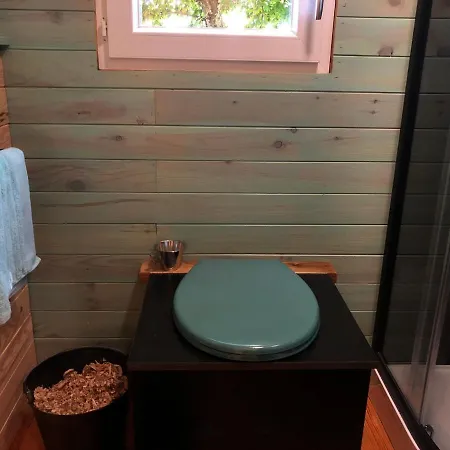 בית נופש צרפתי La Grosse Talle *